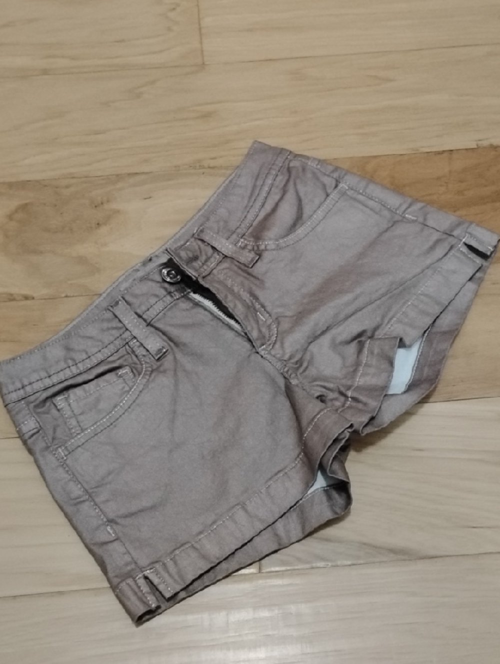 Women's Metallic Taupe Denim-Style Jean Shorts